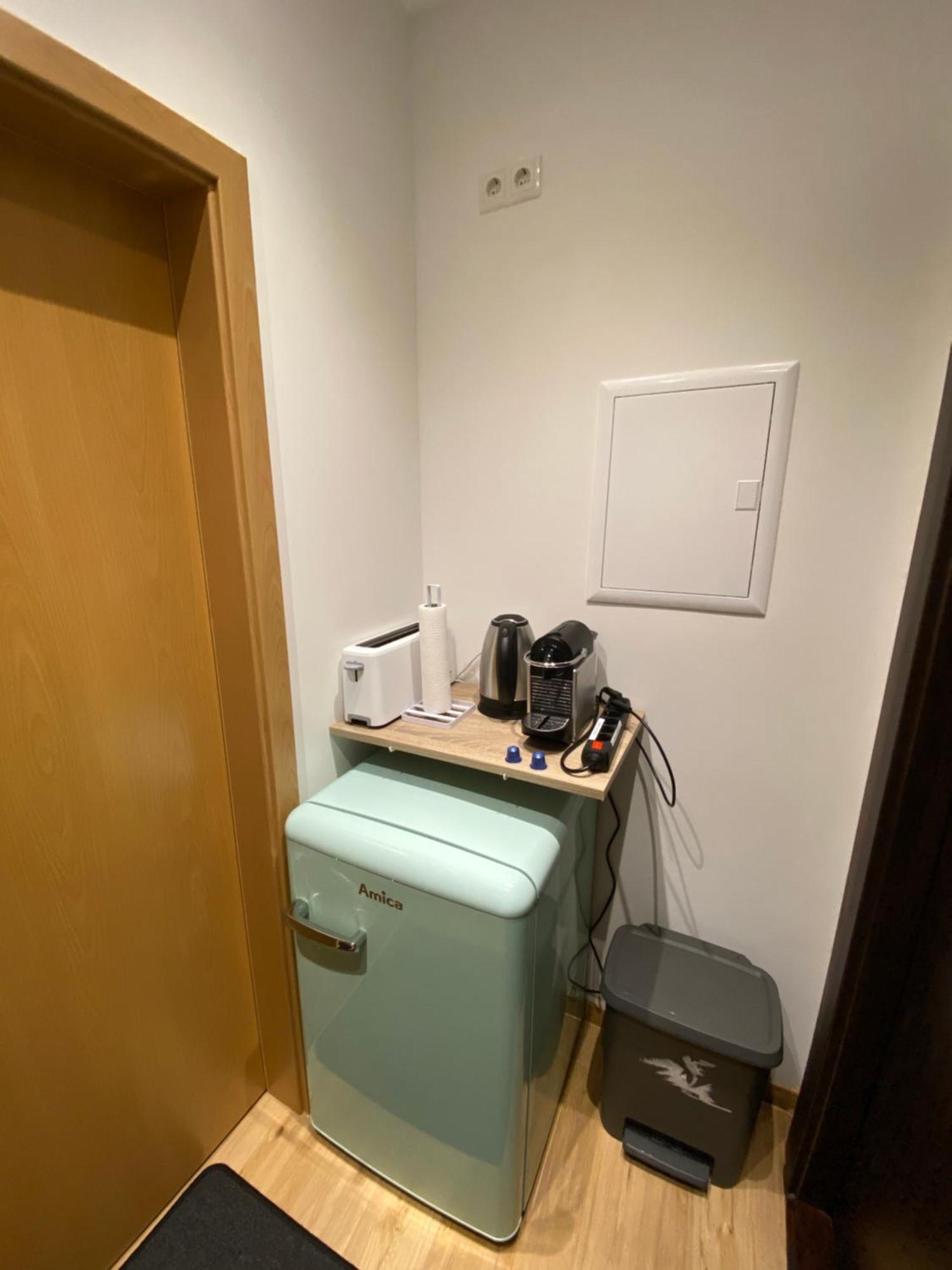 Koblenz - Eigenes Bad,Kueche - Wifi - Parkplatz - 2 Og Apartment Bagian luar foto